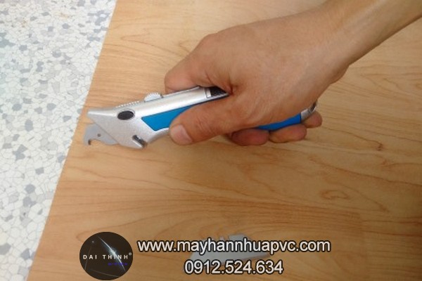 Dao m&oacute;c tạo r&atilde;nh cắt d&acirc;y h&agrave;n s&agrave;n nhựa