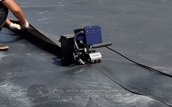Weldy WGW 300 Máy hàn màng nhựa HDPE chống thấm hồ nước Weldy WGW 300 Máy hàn màng nhựa HDPE chống thấm hồ nước