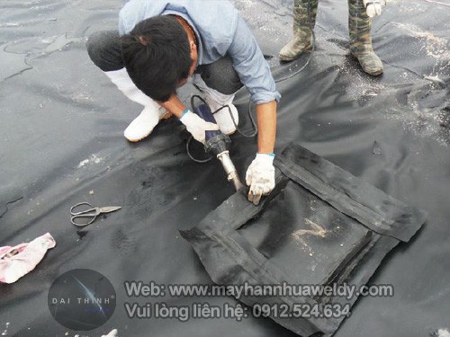 máy hàn bạt HDPE chống thấm ao tôm LST1600 máy hàn bạt HDPE chống thấm ao tôm LST1600