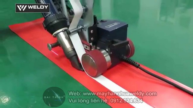 Máy hàn bạt quảng cáo Hiflex hàn vải bạt biểu ngữ Weldy ETL Thụy Sỹ Máy hàn bạt quảng cáo Hiflex hàn vải bạt biểu ngữ Weldy ETL Thụy Sỹ